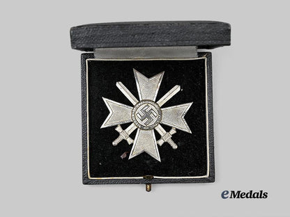 germany,_wehrmacht._a_war_merit_cross_i_class,_with_swords_and_case,_by_wilhelm_deumer_e_medals__g63637_3