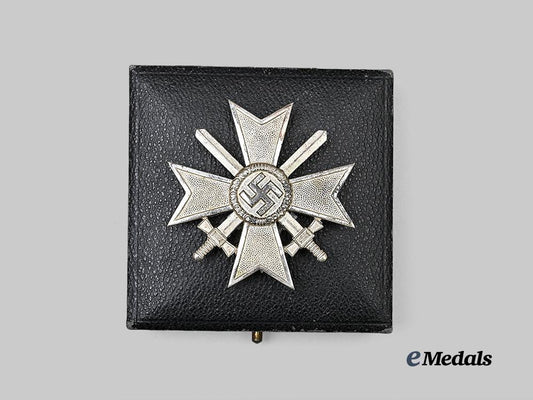germany,_wehrmacht._a_war_merit_cross_i_class,_with_swords_and_case,_by_wilhelm_deumer_e_medals__g63637_4