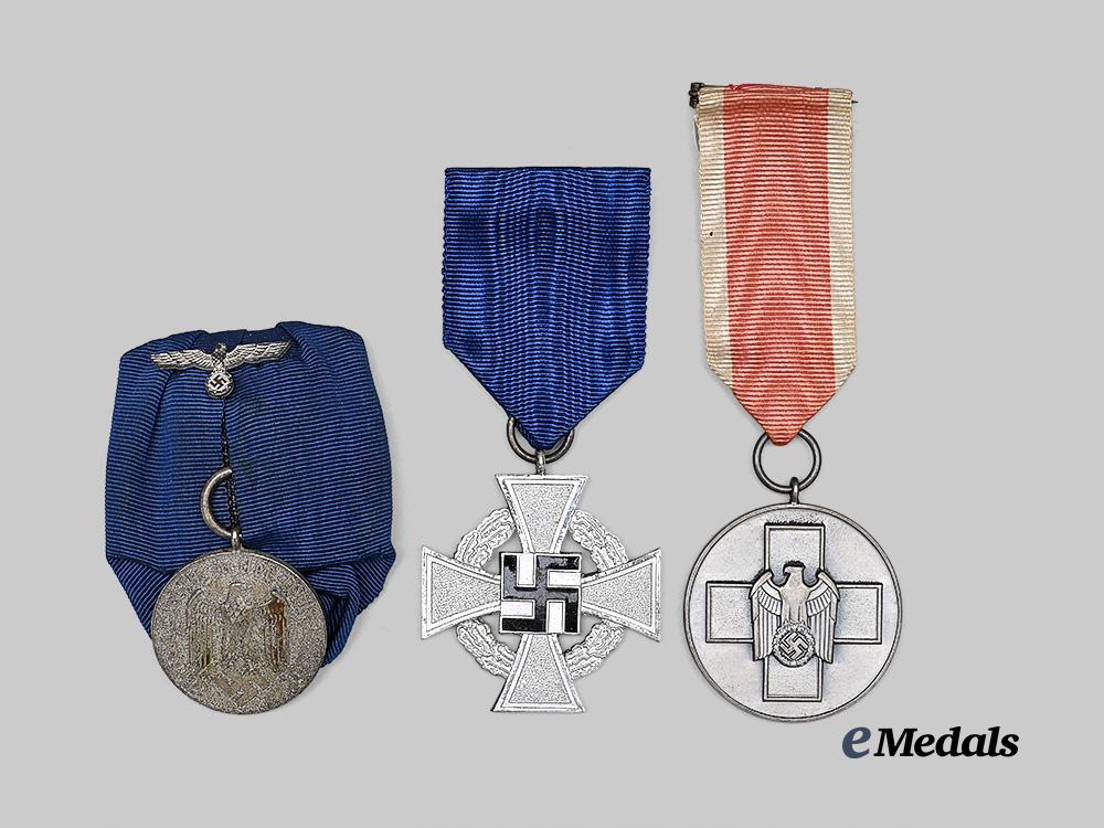 germany,_third_reich._a_mixed_lot_of_service_awards_e_medals__g63640_2