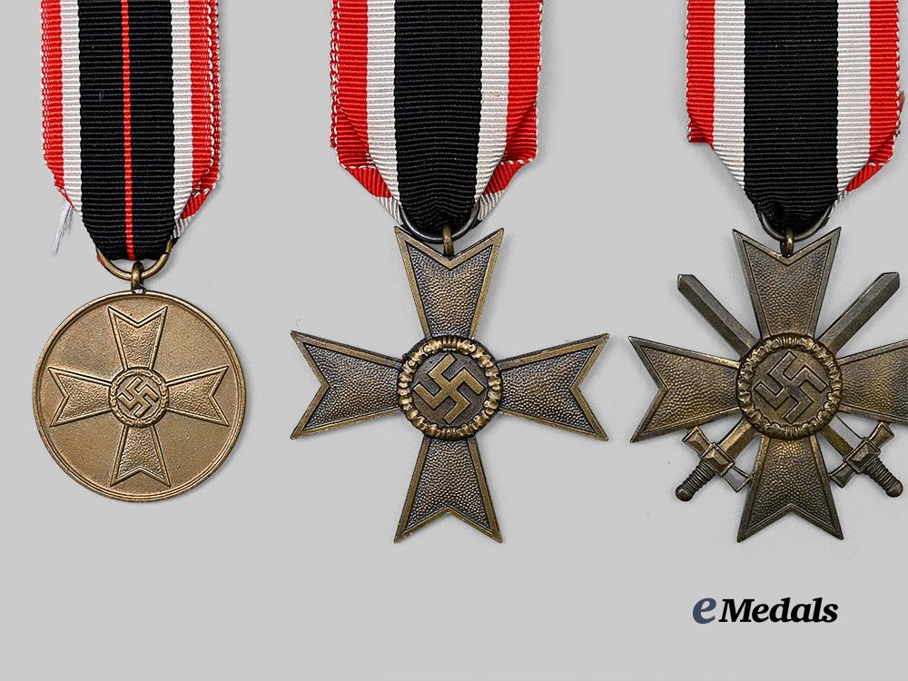 germany,_third_reich._a_mixed_lot_of_awards_for_military_and_civil_service_e_medals__g63646_10