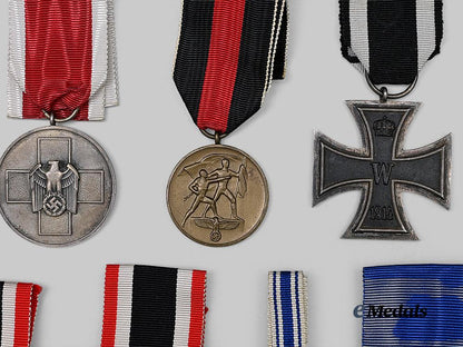 germany,_third_reich._a_mixed_lot_of_awards_for_military_and_civil_service_e_medals__g63646_12