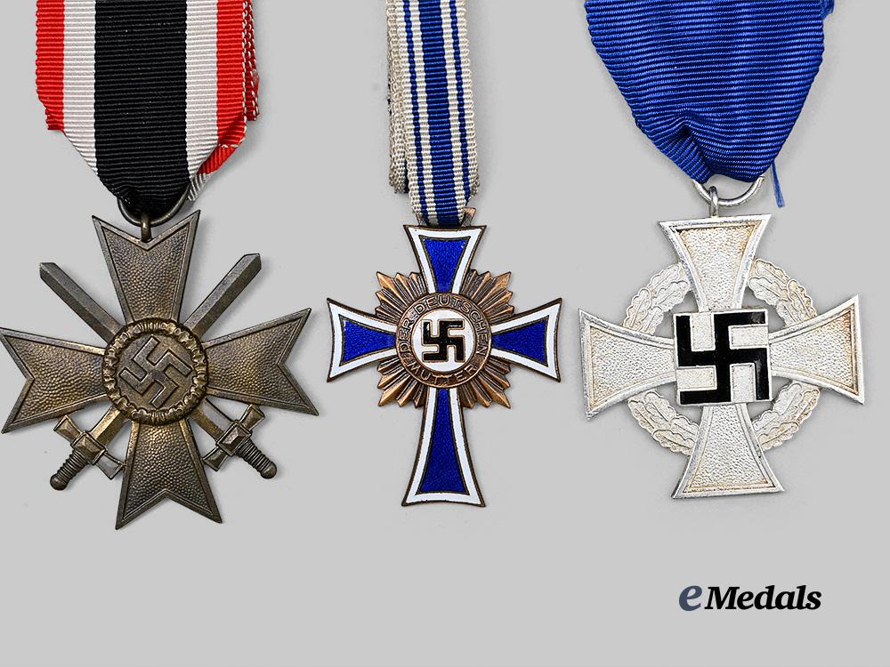 germany,_third_reich._a_mixed_lot_of_awards_for_military_and_civil_service_e_medals__g63646_9