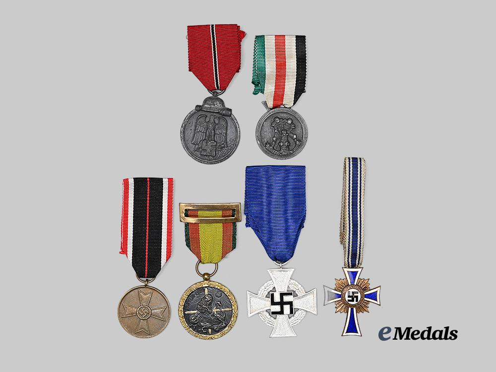germany,_third_reich._a_mixed_lot_of_awards_for_military_and_civil_service_e_medals__g63650_2