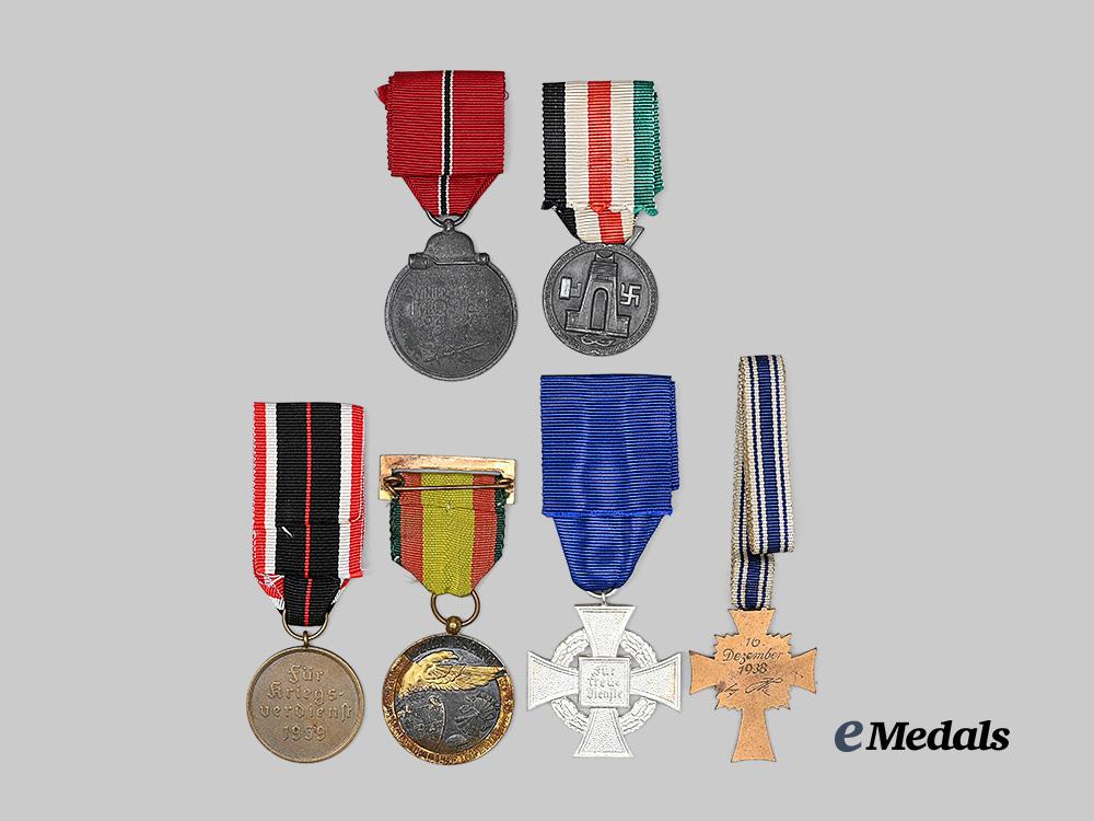 germany,_third_reich._a_mixed_lot_of_awards_for_military_and_civil_service_e_medals__g63650_6