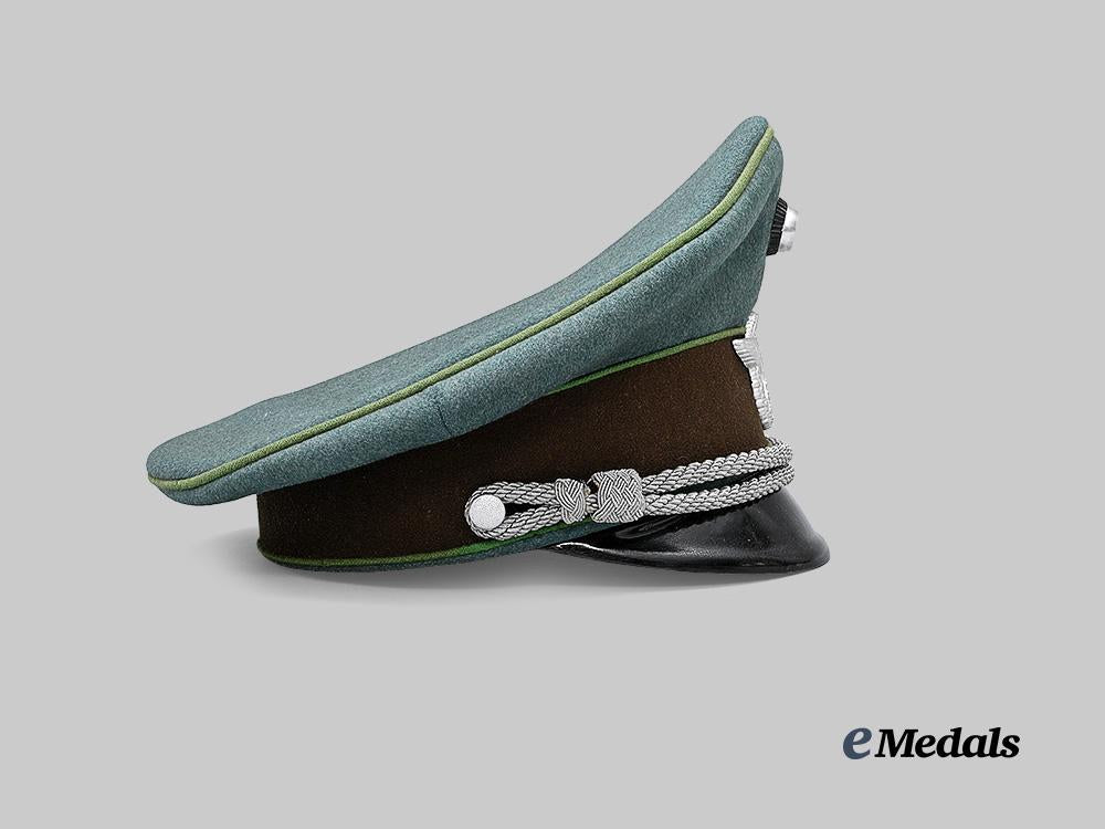 germany,_ordnungspolizei._a_schutzpolizei_visor_cap_for_officer_ranks_e_medals__g63653_6