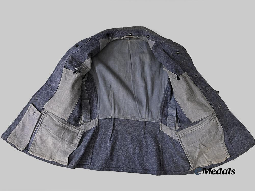 germany,_luftwaffe._a_flight_personnel/_fallschirmjäger_technical_specialist_feldwebel_service_tunic,_late-_war_example_e_medals__g63666_16