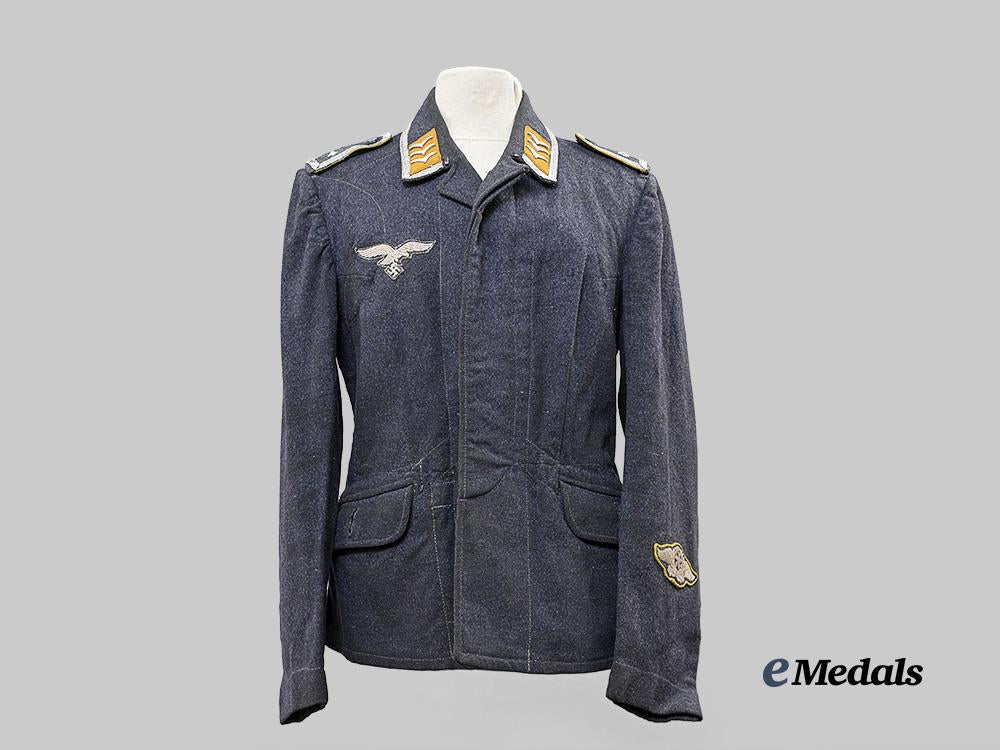 germany,_luftwaffe._a_flight_personnel/_fallschirmjäger_technical_specialist_feldwebel_service_tunic,_late-_war_example_e_medals__g63666_2