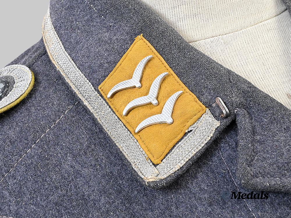 germany,_luftwaffe._a_flight_personnel/_fallschirmjäger_technical_specialist_feldwebel_service_tunic,_late-_war_example_e_medals__g63666_9