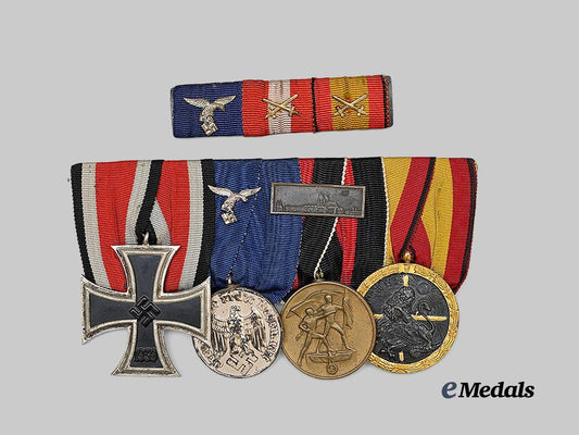 germany,_luftwaffe._a_medal_bar_for_second_world_war_and_condor_legion_service,_with_ribbon_bar_e_medals__g63679_2