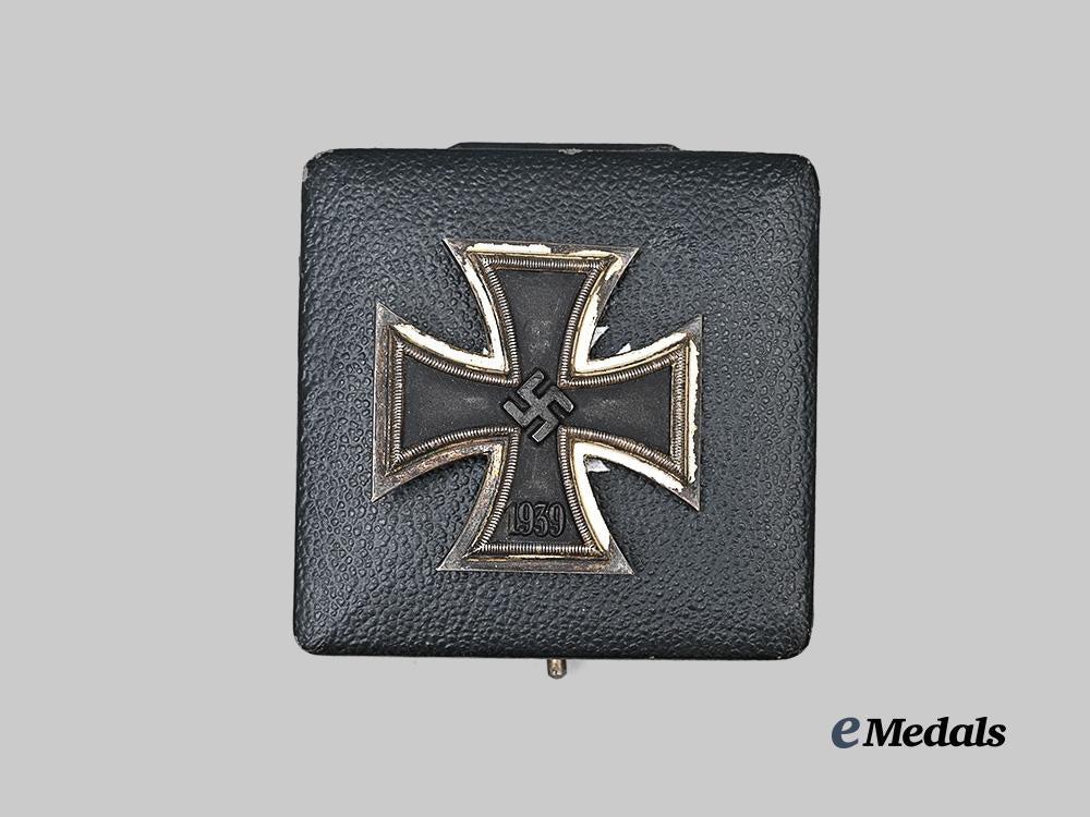 germany,_wehrmacht._a1939_iron_cross_i_class,_with_case,_by_wächtler&_lange_e_medals__g63685_4