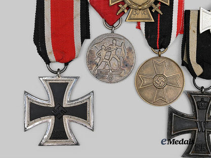 germany,_third_reich._a_lot_of_awards_for_military_and_civil_service_e_medals__g63686_4