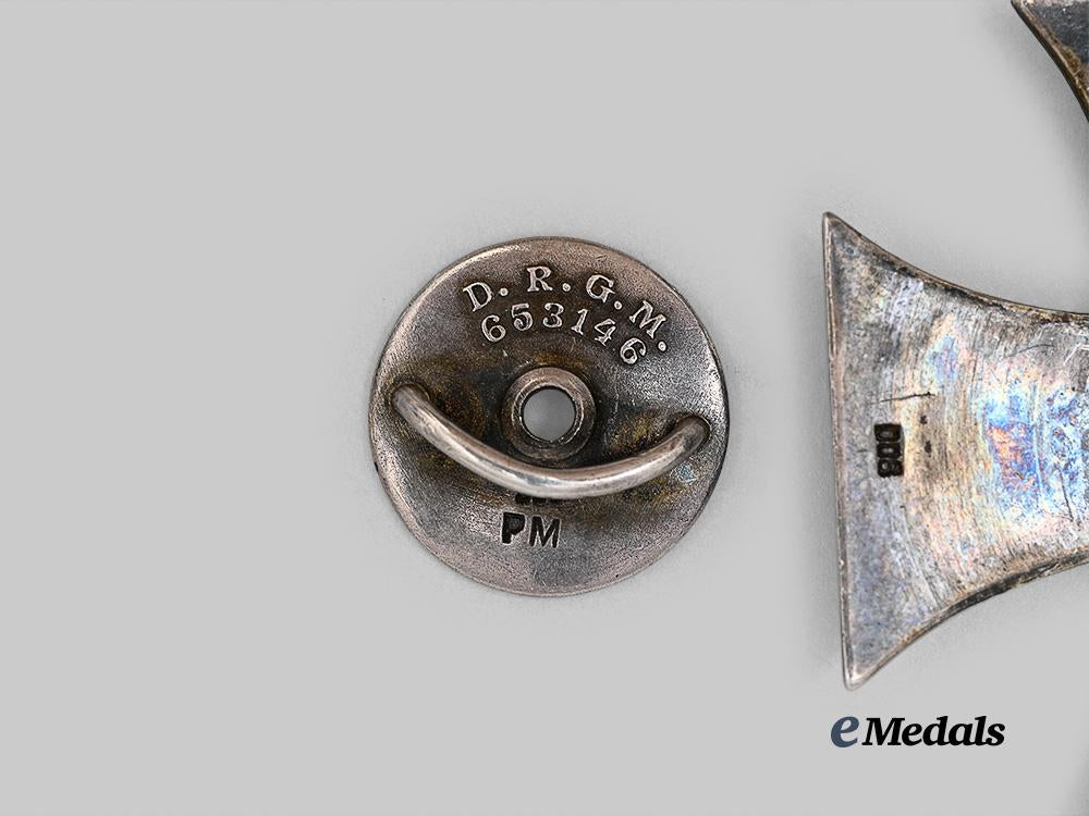 germany,_imperial._a1914_iron_cross_i_class,_screwback_variant,_by_paul_meybauer_e_medals__g63689_5