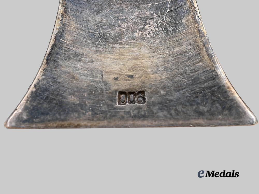 germany,_imperial._a1914_iron_cross_i_class,_screwback_variant,_by_paul_meybauer_e_medals__g63689_6