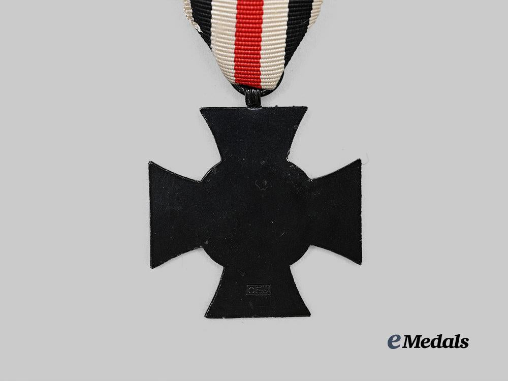 germany,_third_reich._a_mint_honour_cross_of_the_world_war1914/1918_for_war_bereaved,_with_case,_by_c._e._juncker_e_medals__g63693_9