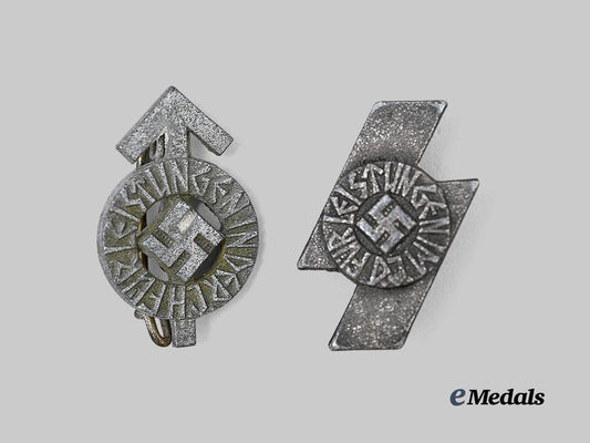 germany,_h_j._a_pair_of_d_j_and_h_j_proficiency_badges,_miniature_versions_e_medals__g63696_2