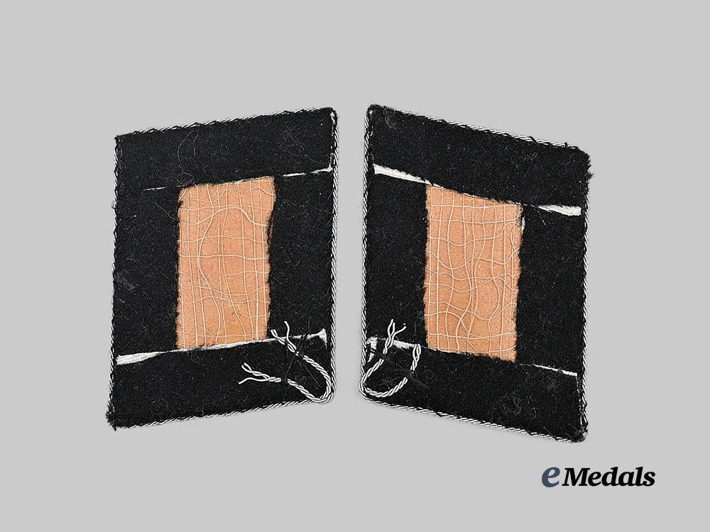 germany,_n_s_k_k._a_set_of_gruppenführer_collar_tabs_e_medals__g63702_3