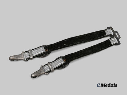 germany,_heer._an_officer’s_dagger_hanger_e_medals__g63719_4