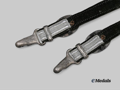 germany,_heer._an_officer’s_dagger_hanger_e_medals__g63719_5
