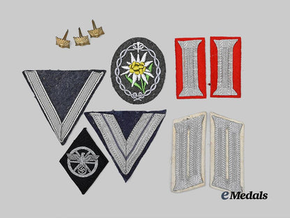 germany,_wehrmacht._a_mixed_lot_of_cloth_insignia,_heer,_luftwaffe,_and_s_s_issue_e_medals__g63742_2
