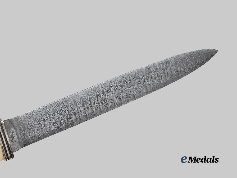 germany,_third_reich._a_fine_damascus_blade_letter_opener,_by_gebrüder_grah_e_medals__g63753_6