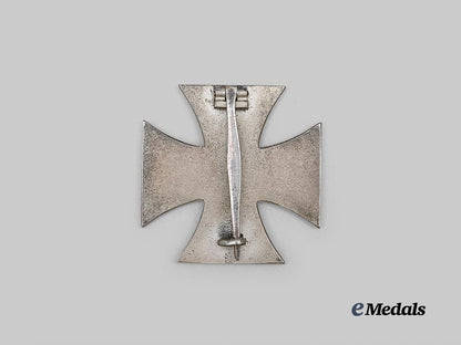 germany,_wehrmacht._a1939_iron_cross_i_class,_crunch_bead_variant,_with_case_e_medals__g63756_6