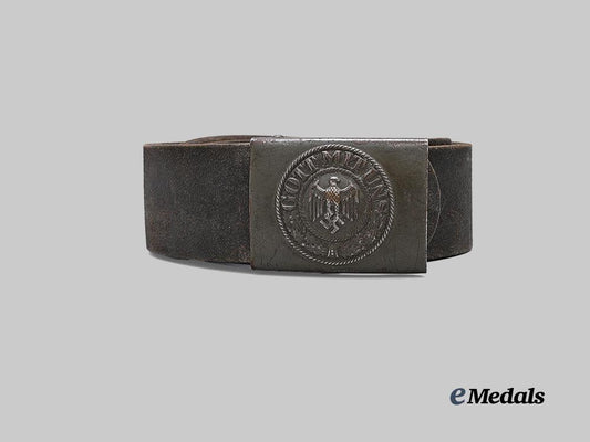 germany,_heer._a_belt_and_buckle_for_enlisted_ranks,_early_war_example,_by_richard_sieper&_söhne_e_medals__g63761_2