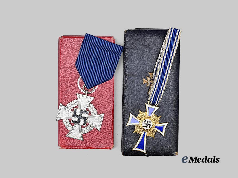 germany,_third_reich._a_pair_of_cased_civil_awards_e_medals__g63766_4