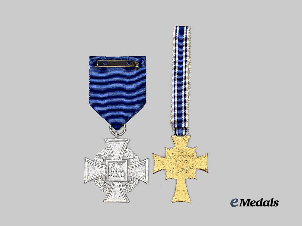 germany,_third_reich._a_pair_of_cased_civil_awards_e_medals__g63766_7