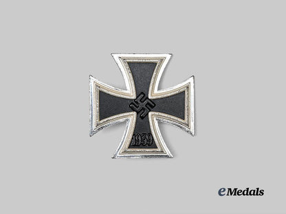 germany,_wehrmacht._a_mint1939_iron_cross_i_class,_by_wilhelm_deumer,_with_meybauer_case_and_carton_e_medals__g63772_8