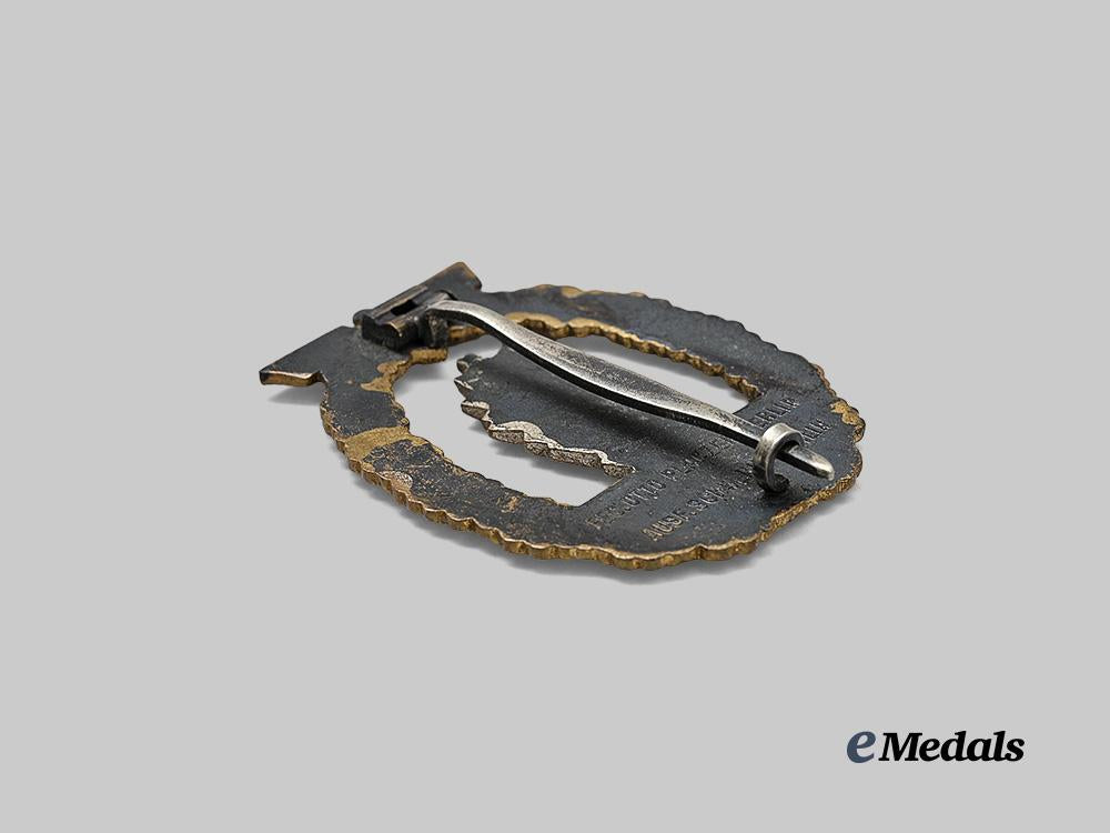 germany,_kriegsmarine._a_minesweeper_war_badge,_variation2,_by_schwerin_e_medals__g63774_4