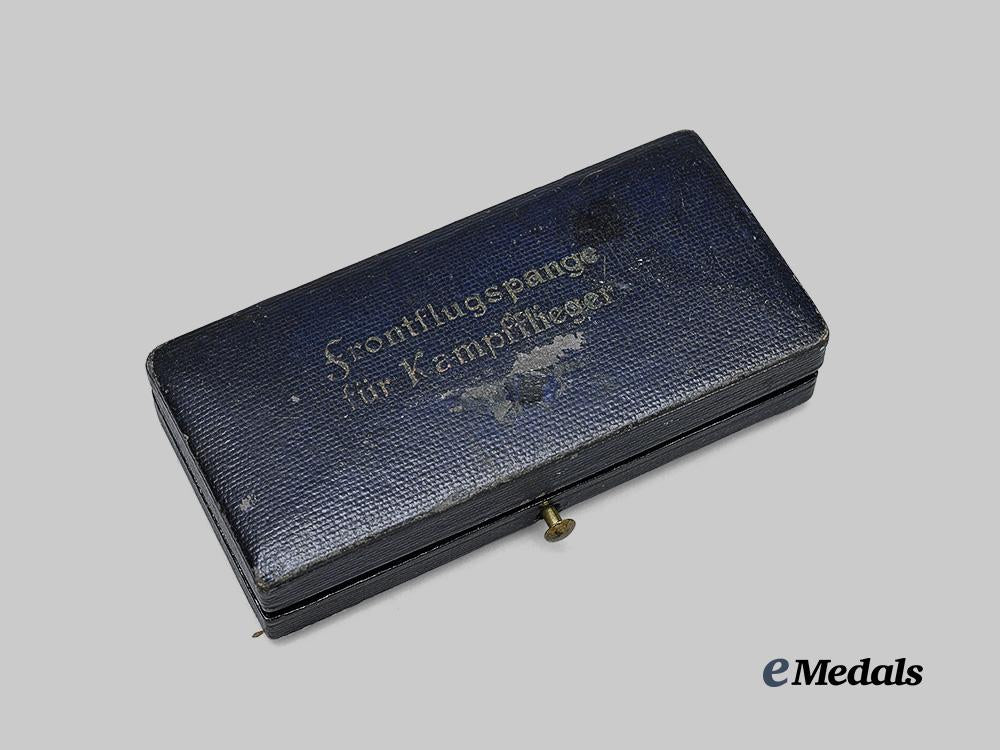 germany,_luftwaffe._a_bomber_clasp,_gold_grade_with_case,_by_c._e._juncker_e_medals__g63783_2