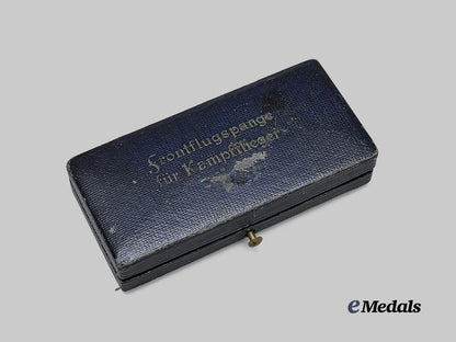 germany,_luftwaffe._a_bomber_clasp,_gold_grade_with_case,_by_c._e._juncker_e_medals__g63783_2
