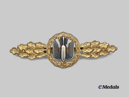 germany,_luftwaffe._a_bomber_clasp,_gold_grade_with_case,_by_c._e._juncker_e_medals__g63783_5