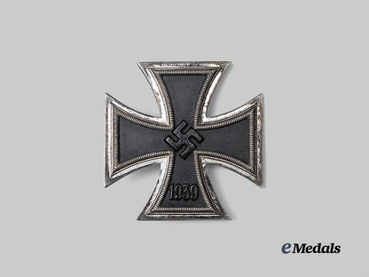 germany,_wehrmacht._a1939_iron_cross_i_class,_with_case,_double-_marked_example_by_steinhauer&_lück_e_medals__g63785_5