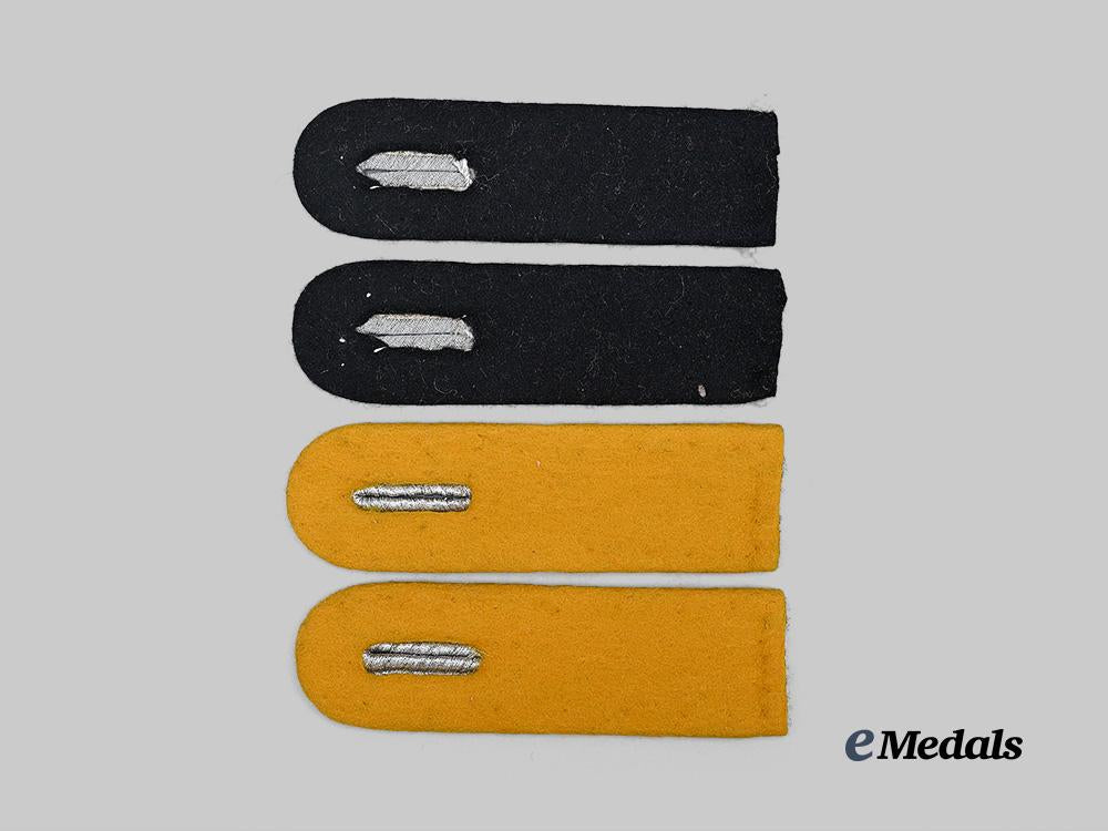germany,_wehrmacht._a_lot_of_shoulder_boards_for_leutnant_ranks,_heer_and_luftwaffe_issue_e_medals__g63812_3