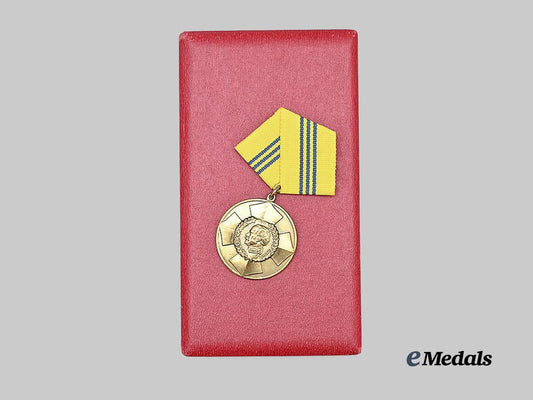 germany,_d_d_r._a_rare_blücher_order,_gold_medal,_with_ribbon_bar_and_case_e_medals__g63818_4