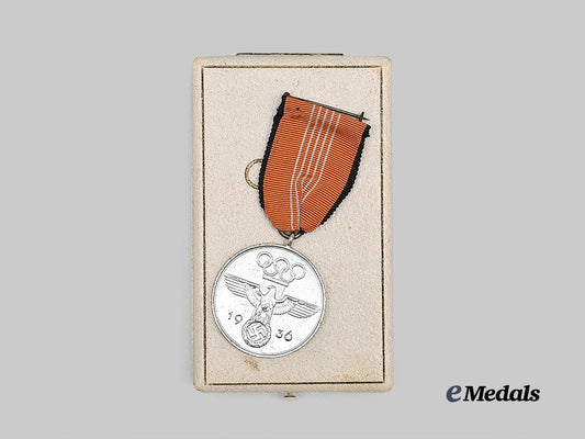 germany,_third_reich._a_mint_olympic_games_commemorative_medal,_with_case_e_medals__g63823_4
