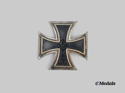 germany,_wehrmacht._a1939_iron_cross_i_class,_with_case,_by_c._e._juncker_e_medals__g63831_6