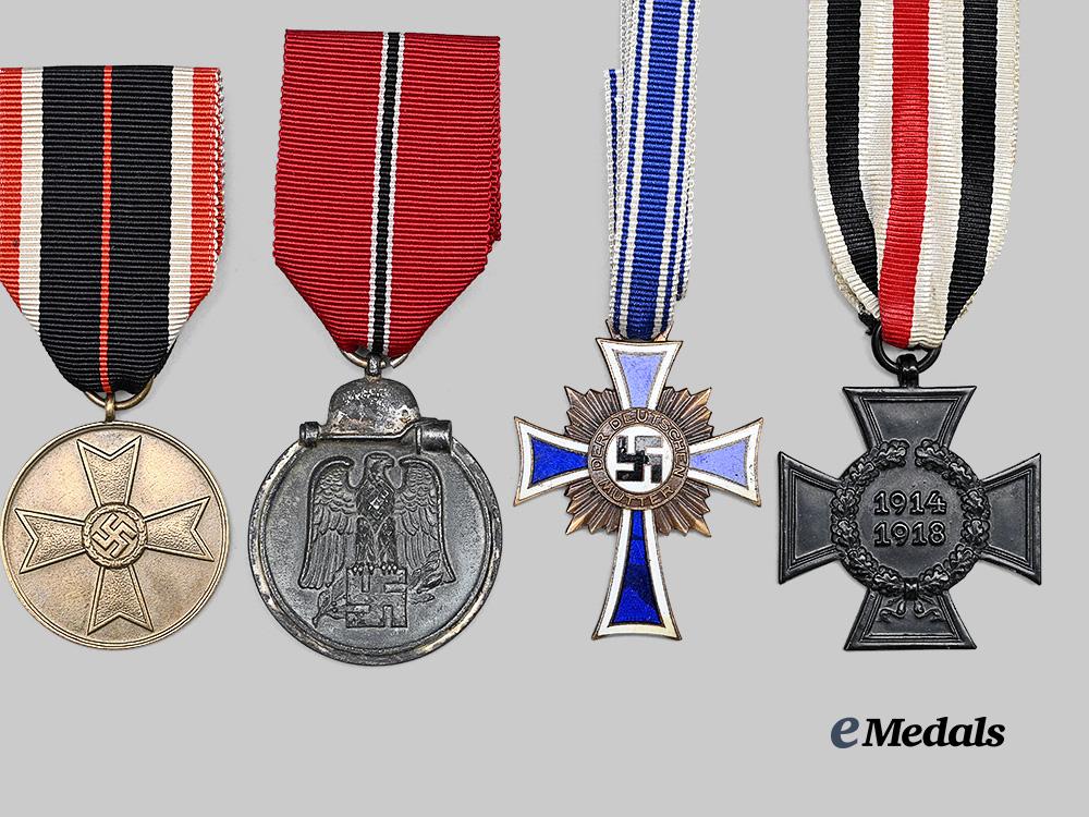 germany,_third_reich._a_mixed_lot_of_awards_e_medals__g63832_3