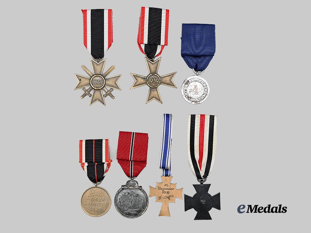 germany,_third_reich._a_mixed_lot_of_awards_e_medals__g63832_5