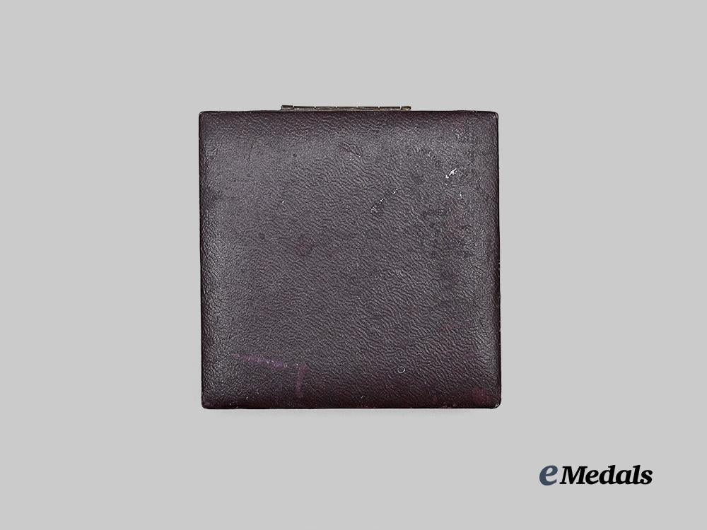 germany,_wehrmacht._a_silver_grade_wound_badge,_by_the_vienna_mint,_with_deumer-_marked_case_e_medals__g63849_2