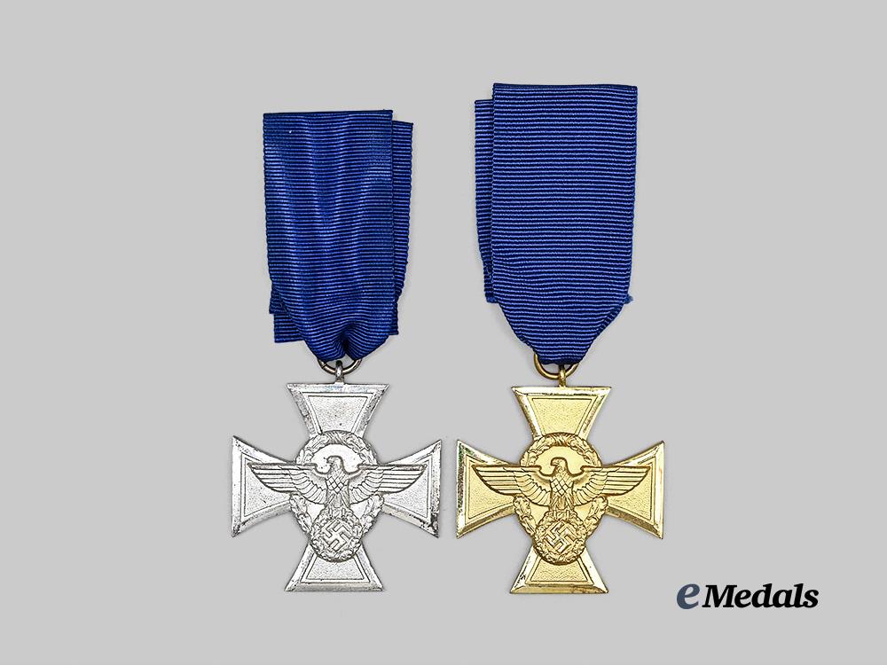 germany,_ordnugnspolizei._a_pair_of_police_long_service_awards,_for18_and25_years_e_medals__g63864_2
