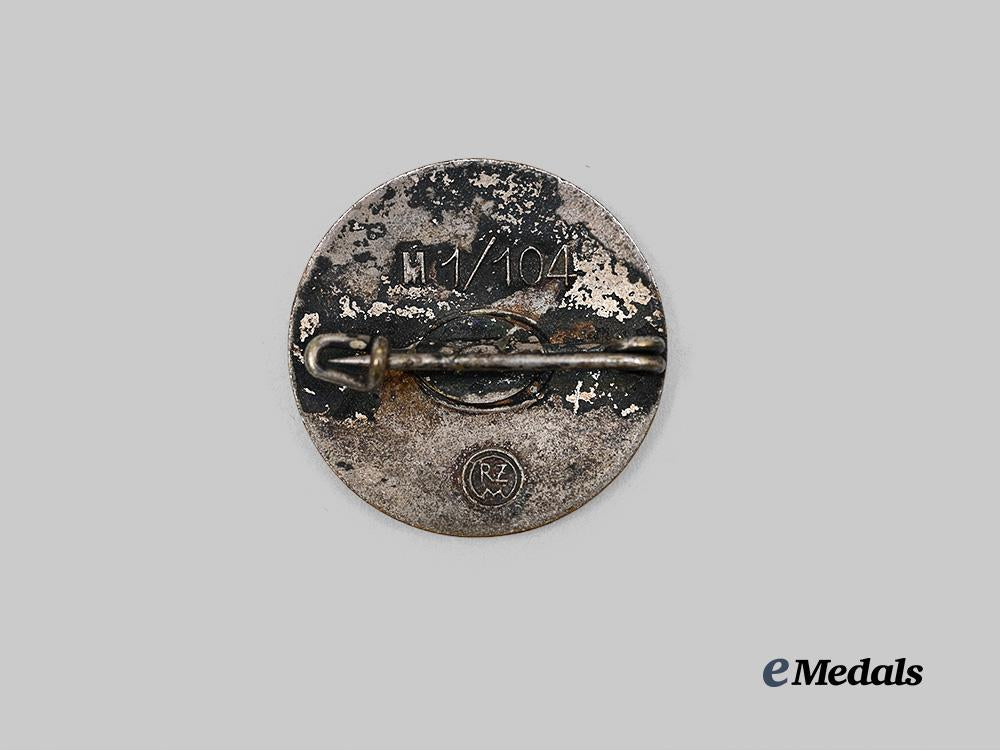 germany,_n_s_d_a_p._a_rare_membership_badge,_by_otto_fechler_e_medals__g63865_3