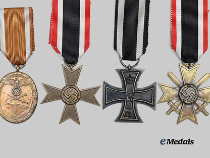germany,_third_reich._a_mixed_lot_of_awards_e_medals__g63870_3