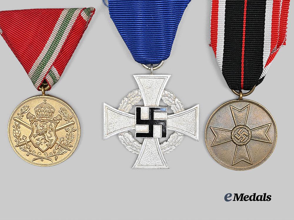 germany,_third_reich._a_mixed_lot_of_awards_e_medals__g63870_4