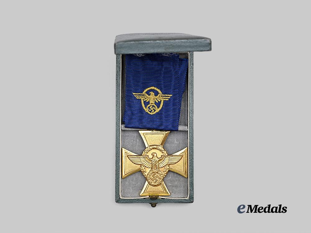 germany,_ordnungspolizei._a_mint_long_service_award,_i_class_for25_years,_with_case_e_medals__g63872_3