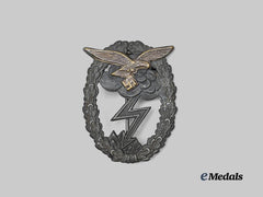 Germany, Luftwaffe. A Ground Assault Badge, by J.E.Hammer & Söhne