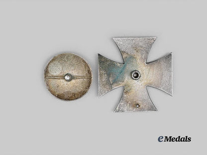 germany,_imperial._a1914_iron_cross_i_class,_screwback_version,_privately-_purchased_example_c.1938_e_medals__g63888_2