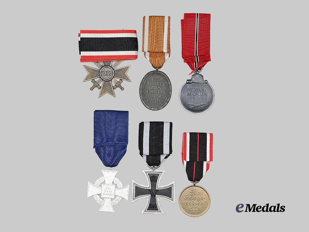 germany,_third_reich._a_lot_of_awards_for_military_and_civil_service_e_medals__g63891_5