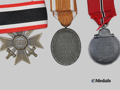 germany,_third_reich._a_lot_of_awards_for_military_and_civil_service_e_medals__g63891_7